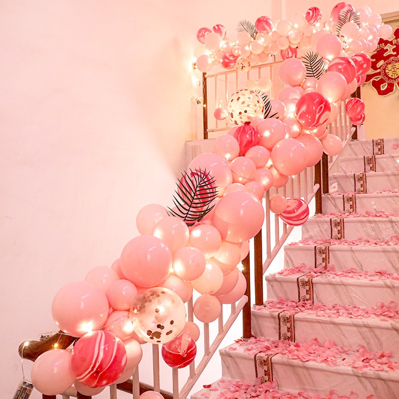 Stair handrail decoration wedding props scene layout net red balloon luminous luminous wedding supplies Daquan wedding