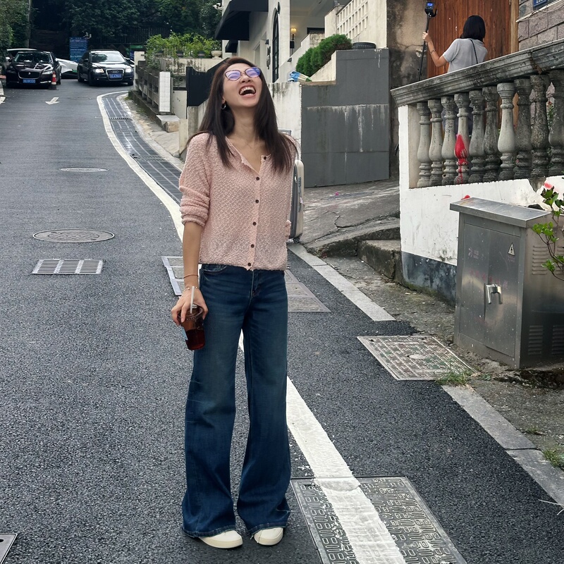 Roll Look Pear-Shaped Tiancai American Retro High-Waisted Commuting Floor-Length Jeans V1595 8.21 Roll Look Pear-Shaped Tiancai American Retro High-Waisted Commuting Floor-Length Jeans V1595 8.21