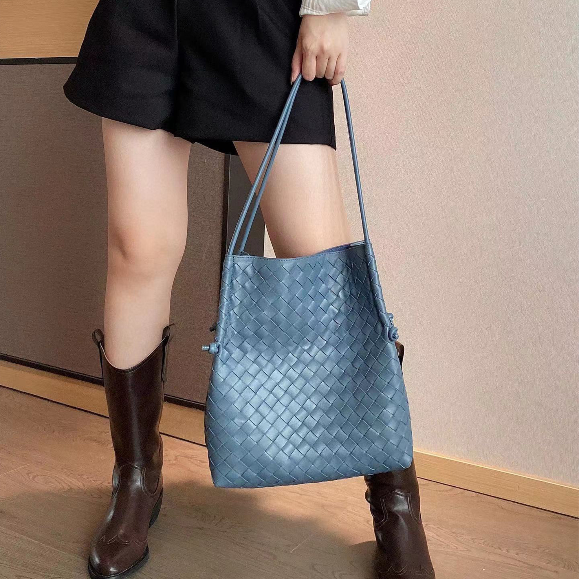 MCBV woven bucket pack large capacity fashion female bag bag handbag casual underarmpit bag bag