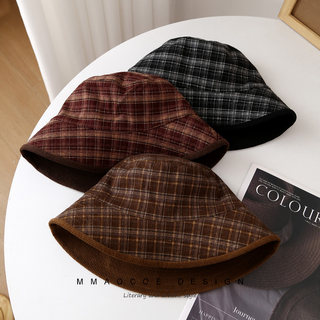 Plaid Fisherman Hat for Women, Autumn and Winter Style, Corduroy Warm Ear Protection Hat, Makes Face Look Smaller, Versatile, Double-Sided Bucket Hat