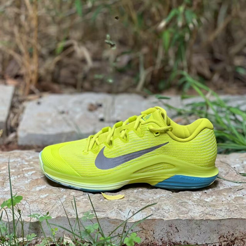 Nike Vapor 12 Men's Tennis Shoes Are Breathable, Lightweight, Cushioning Mesh Hf7827-300 in Stock Nike Vapor 12 Men's Tennis Shoes Are Breathable, Lightweight, Cushioning Mesh Hf7827-300 in Stock