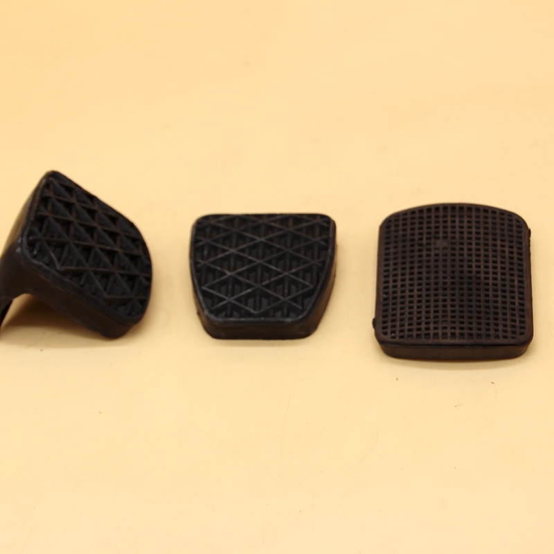 Applicable accessories for Jiefang J6 J6P brake pedal rubber old J6L clutch pedal rubber