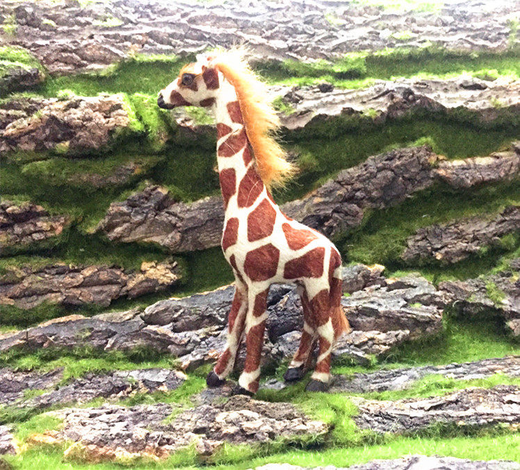 Animal Model Emulation Giraffe Leather Fur Craft Photography Props Toy Garden Decoration Pendulum