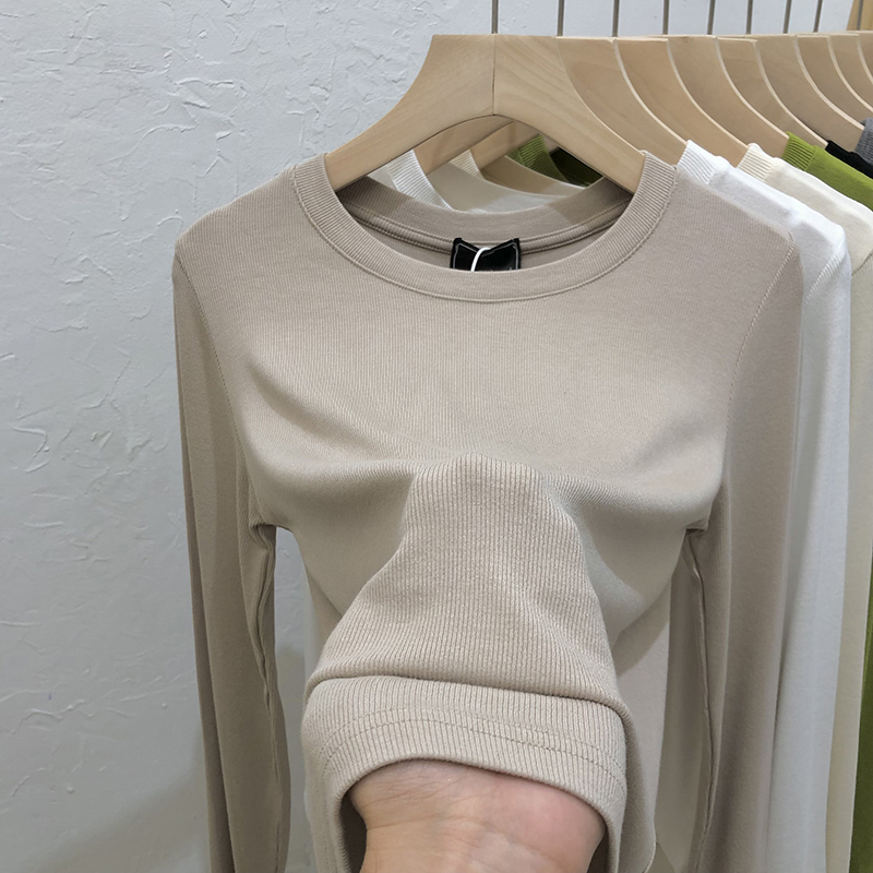 New Spring Long-Sleeved Base Shirt with a High-End Ribbed Design, Stylish and Trendy Round-Neck Top, T-Shirt for Women, Can Be Worn Outside