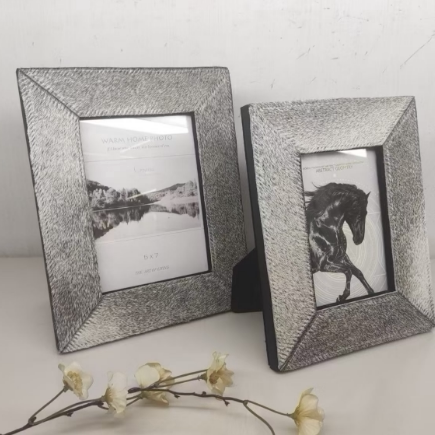 Nordic Light Luxury Horsehair Leather Photo Frame Decoration for Home X Entryway Living Room Bedroom Bedside Table 6inch 7inch Picture Frame Display Nordic Light Luxury Horsehair Leather Photo Frame Decoration for Home X Entryway Living Room Bedroom Bedside Table 6inch 7inch Picture Frame Display