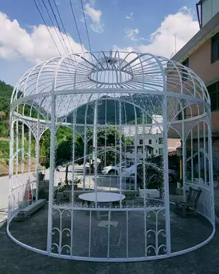 European retro wrought iron large birdcage leisure dining room outdoor cafe card seat decoration oversized Birdcage seat decoration