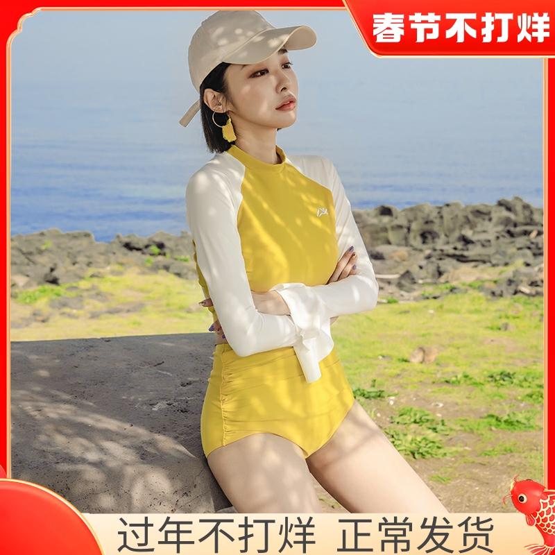 2022 new Korean ins swimsuit feminine feeling cover belly show thin high waist conservative split long sleeve hot spring swimsuit