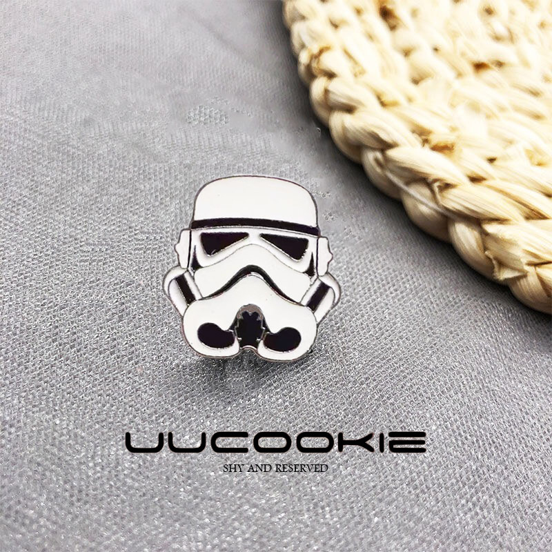 Star Wars Movie Sweater Brooch 2024 New Trendy Men's Suit Alloy Coat Versatile
