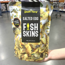 Shanghai costco Thai snakyard spiciness and salty egg yolk fish skin 145g crisp fish leather snacks ready-to-eat snack