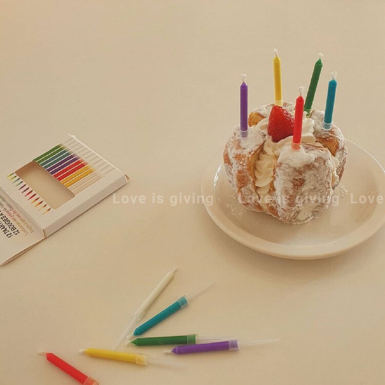 Korean ins style loveisgiving six-color flame birthday candle party decoration twelve