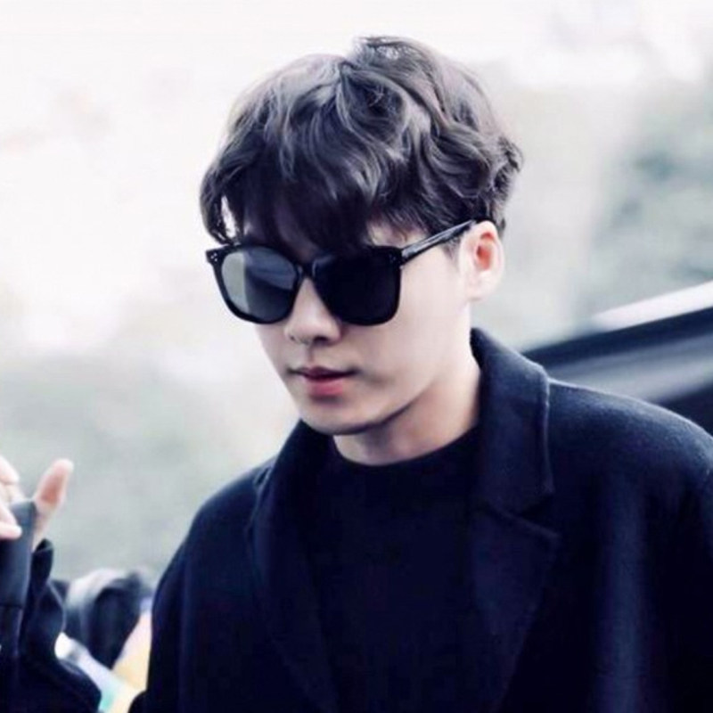 gm sunglasses male tide 19 new Korean version round face big frame square driver driving mirror nemesis red sunglasses men drive