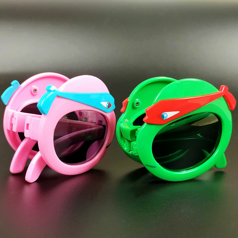 The sunglasses of children 3 - 10 years old children's personality anti - ultraviolet ultraviolet - proof small dolphin sunglasses