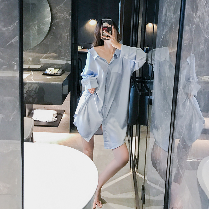 Backless careful machine ~ sexy and provocative boyfriend wind shirt nightgown women Summer Ice Silk explosive medium and long version of pajamas