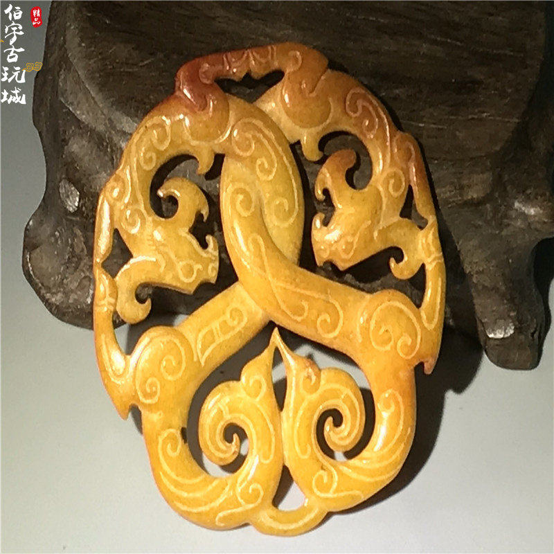 Warring States old jade Antique antique jade Old Xiuyu Ancient jade piece hollow double dragon pendant Old object old goods pendant