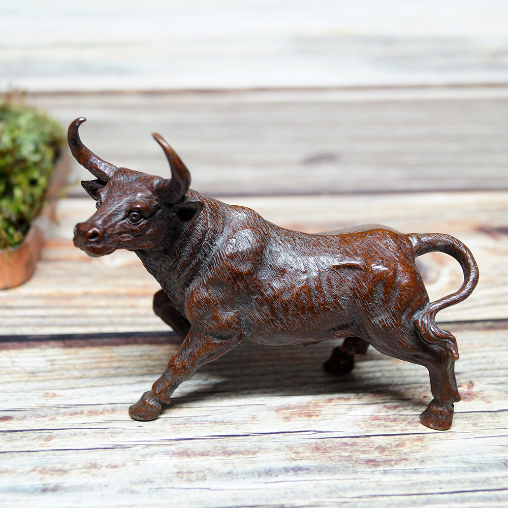 Boutique Sugong solid copper zodiac lucky cow Wall Street cow tea Pet tea play can raise Japanese copper worm ornaments Clearance