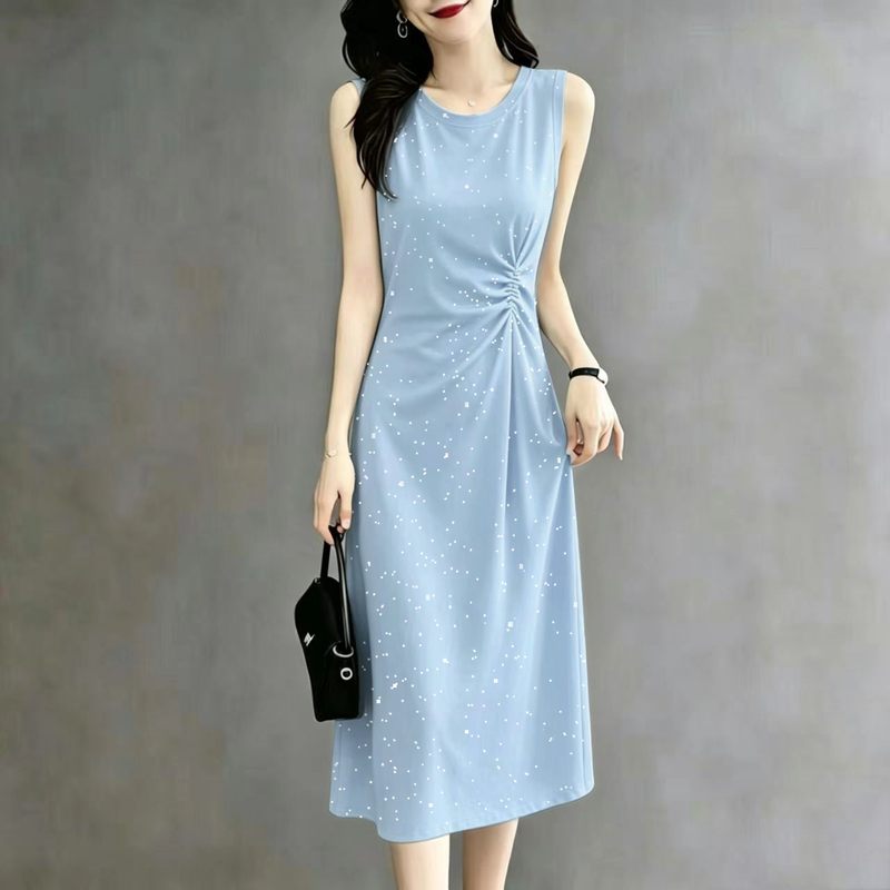 New Product: Starry and Sparkling Elegant Plus-Size Mid-Length Tank Dress with Pleated Waist and Unique Design New Product: Starry and Sparkling Elegant Plus-Size Mid-Length Tank Dress with Pleated Waist and Unique Design