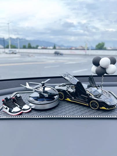 High-End Car Ornaments, Dashboard Decorations, Creative and Sophisticated Interior Accessories for Men, 2025 New Trendy Model