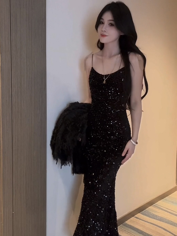 Korean-Style Sequin Camisole Dress, Slim-Fitting, Waist-Cinching, Figure-Flattering, Bodycon Fishtail Long Dress, Elegant Tassel Tweed Jacket