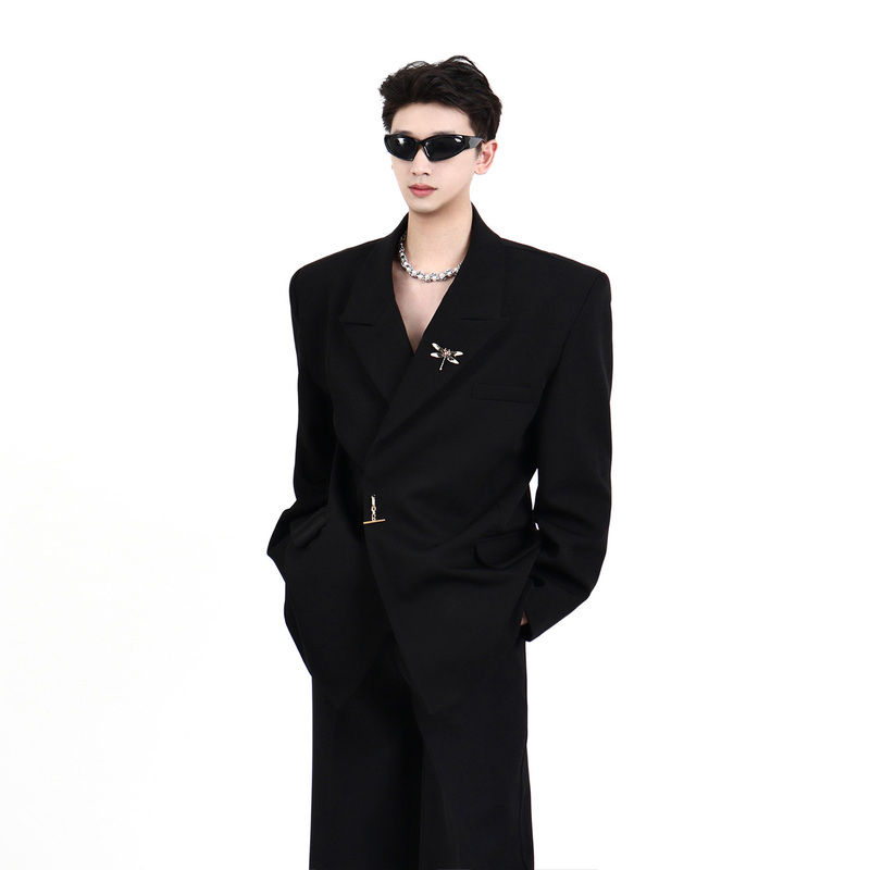 Unbound Black High-End Blazer for Men, Niche Light Luxury, Waist-Cinching, Metal Shoulder Pads, Casual Suit, Cool and Stylish