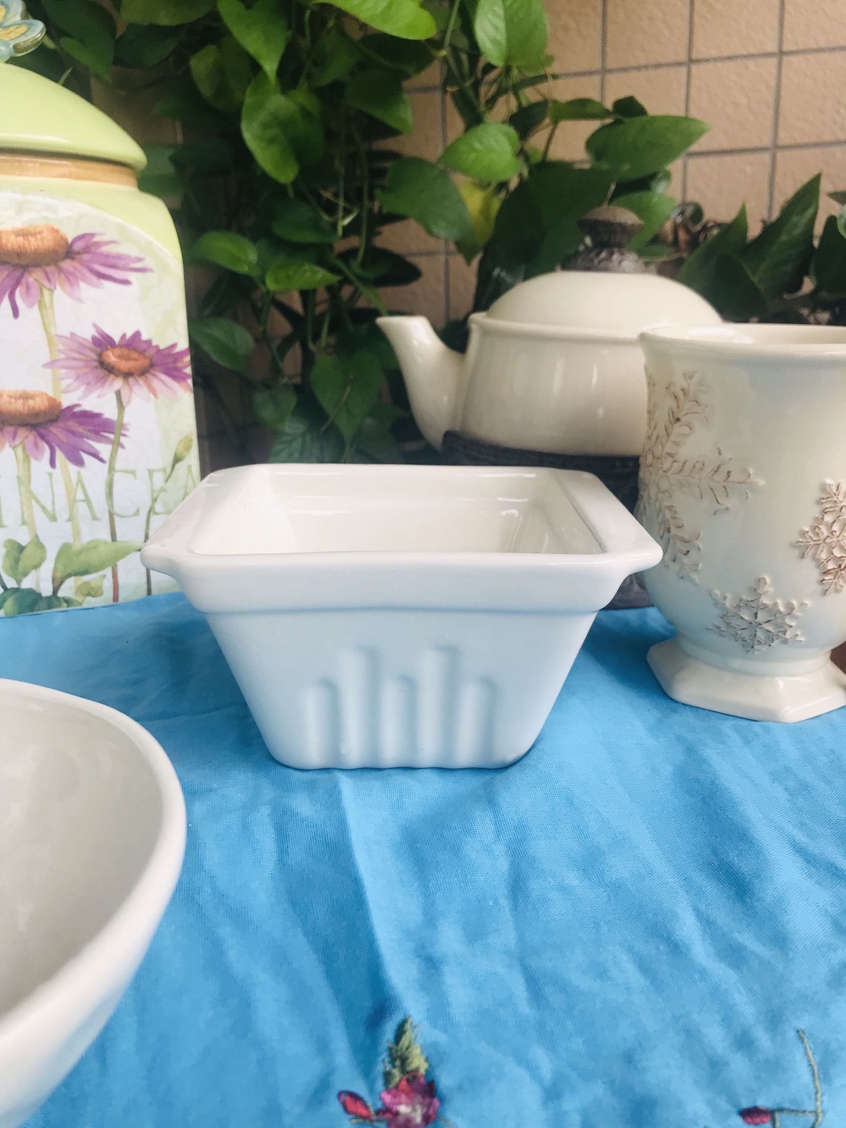 Nordic style square ceramic bowl