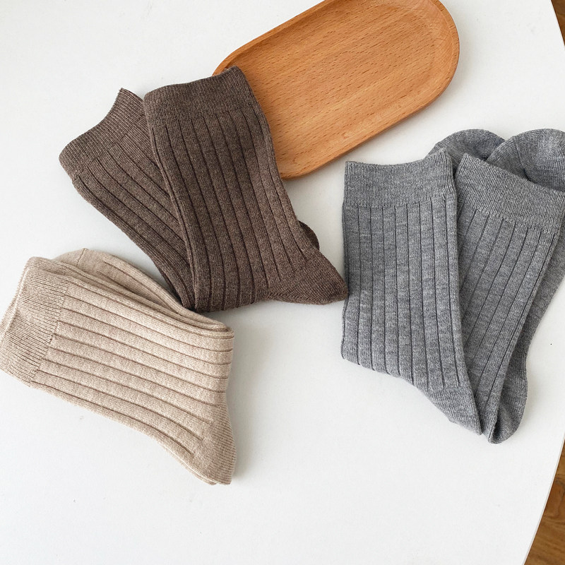 Pear small loo colorful soft wool socks female midbarrel socks autumn winter thickened warm and good looking streaks pile socks-Taobao