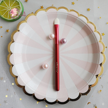 Flowers on the other side of the flower series concealer brush Acne Black eye precision decoration brush makeup brush paste brush