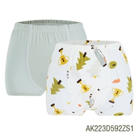 Актер, стоящий с короной-гольфом (антибактериальный)