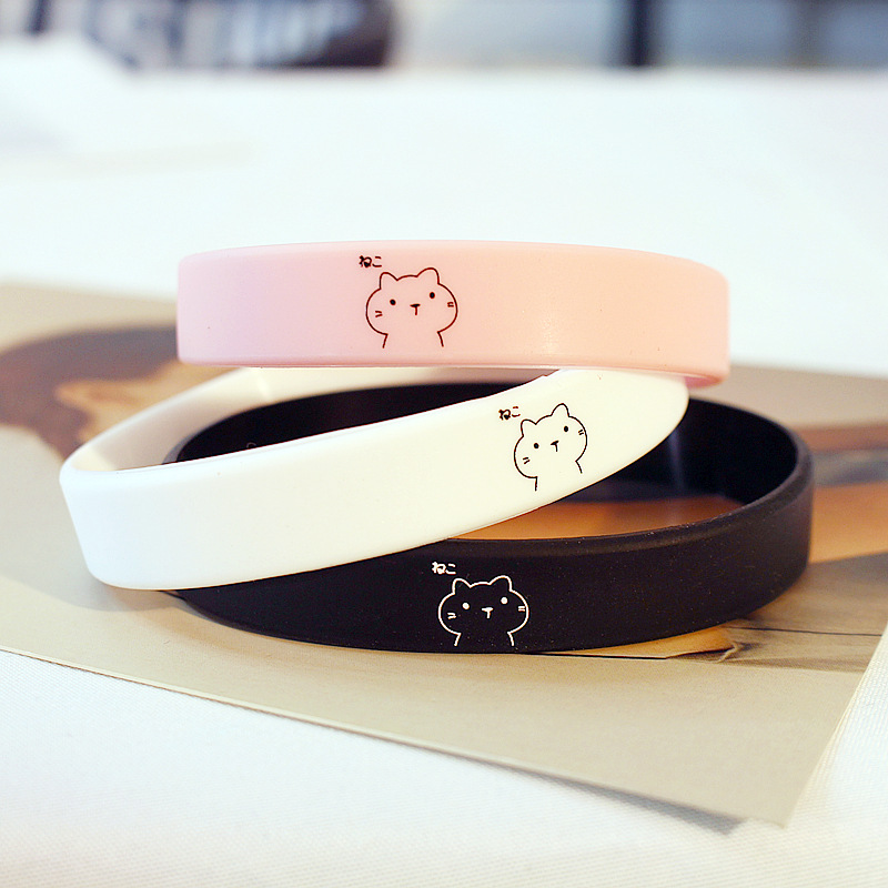 Original tide brand cartoon Mcdull girlfriends men and women silicone bracelet personality simple student couple sports rubber wrist