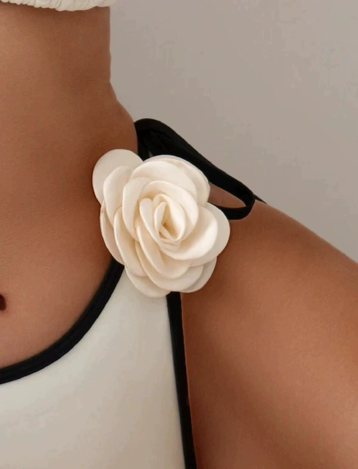 Трехцветный цветочный принт Bikini с кружевной веревкой и треугольной чашкой, глубокий вырез, соблазнительная тройная бикини