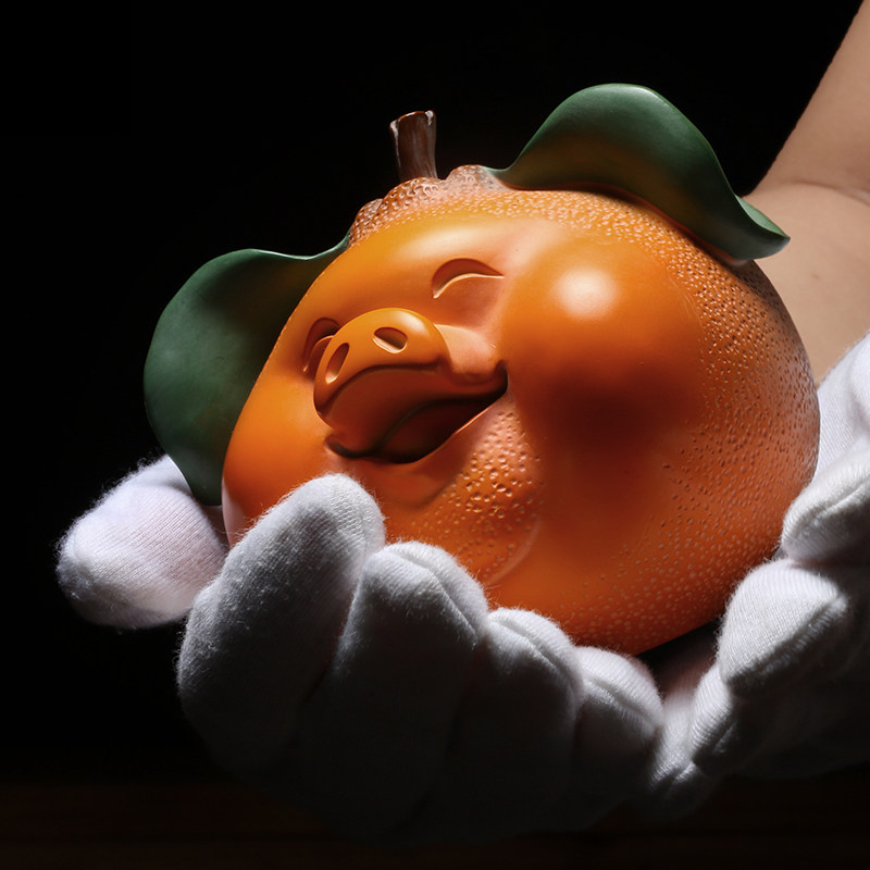 Guanfu Museum pig ornaments Creative cute festival supplies gifts Taiwan Lin Zhaofa iron pill stone carving ornaments