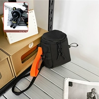 Черная космическая подвеска