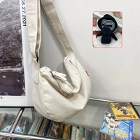 Белый+черный кулон воина