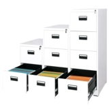 Файловый шкаф шкаф шкаф шкаф четыре боевой карты карты карты висят шкаф шкаф шкаф файловый шкаф висят быстрый лабораторный шкаф