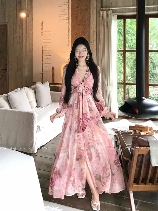 Lamei Diary/Plus-Size French-Style Sexy V-Neck Printed Dress with a High-End Feel, Waist-Cinching, Slit, Vacation Long Dress