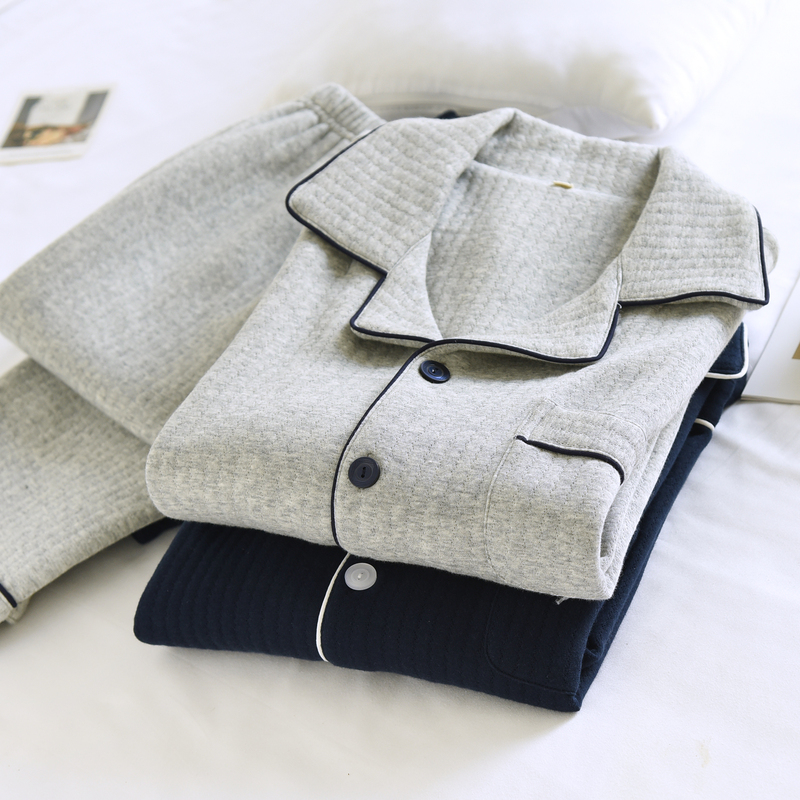Casual Pure Color Pajamas for Men, Autumn and Winter Style, Air Layer, Thickeneded, Three-Layer Quilted, Warm, Long-Sleeved Home Clothes That Can Be Worn Outside Casual Pure Color Pajamas for Men, Autumn and Winter Style, Air Layer, Thickeneded, Three-Layer Quilted, Warm, Long-Sleeved Home Clothes That Can Be Worn Outside