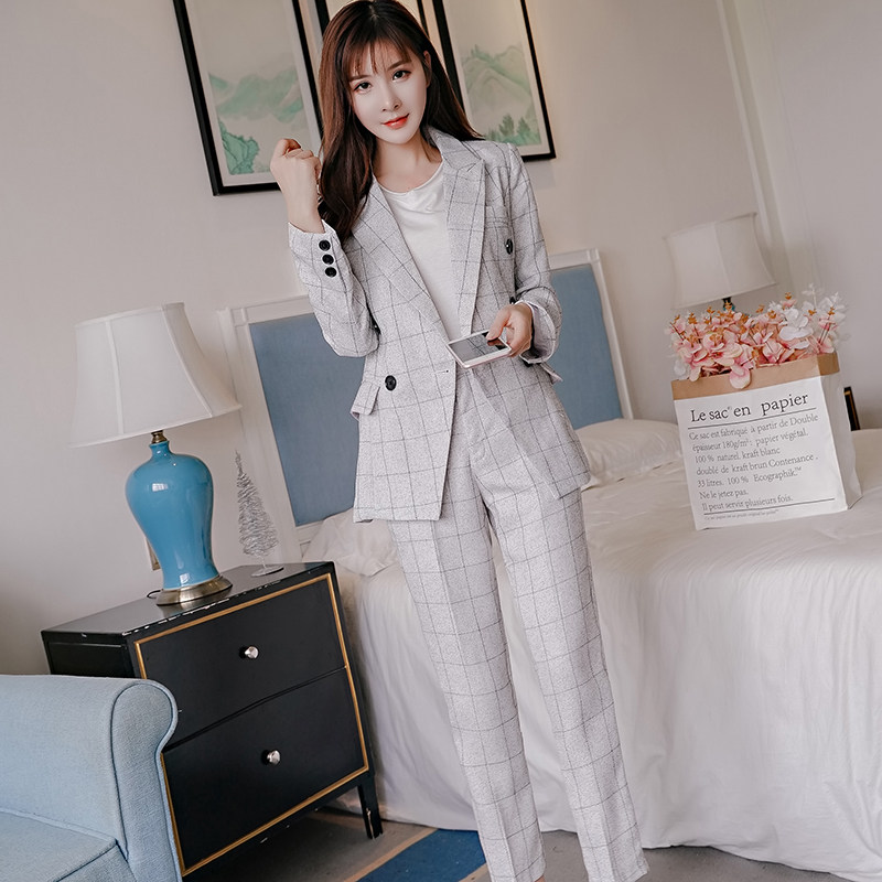 2022 springtime Korean version light cooked white lattice children Western suit temperament small balsamic wind double-row buttoned suit jacket two-piece style suit