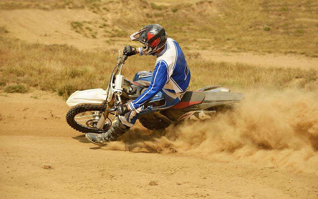 摩托头盔怕选错？根据这三个点来22