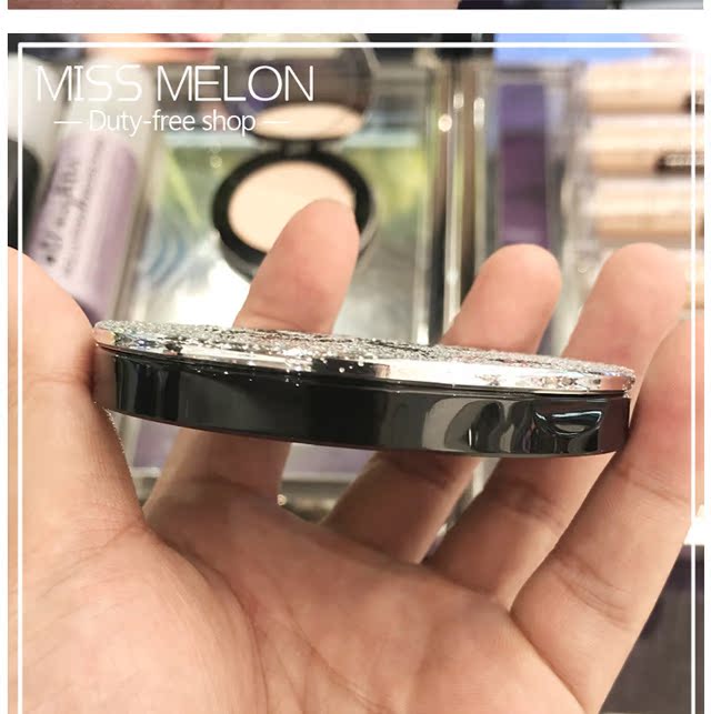 Spot Urban Decay Decjection City UD Makeup Powder 7.5g Oil Control Lasting Waterproof All Nellow phấn phủ kiềm dầu innisfree