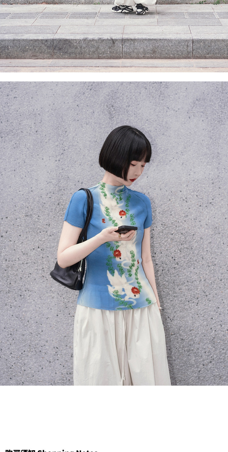 送料無料】限定デザイン 金魚柄プリーツTシャツ 半袖 ハイネック 新 