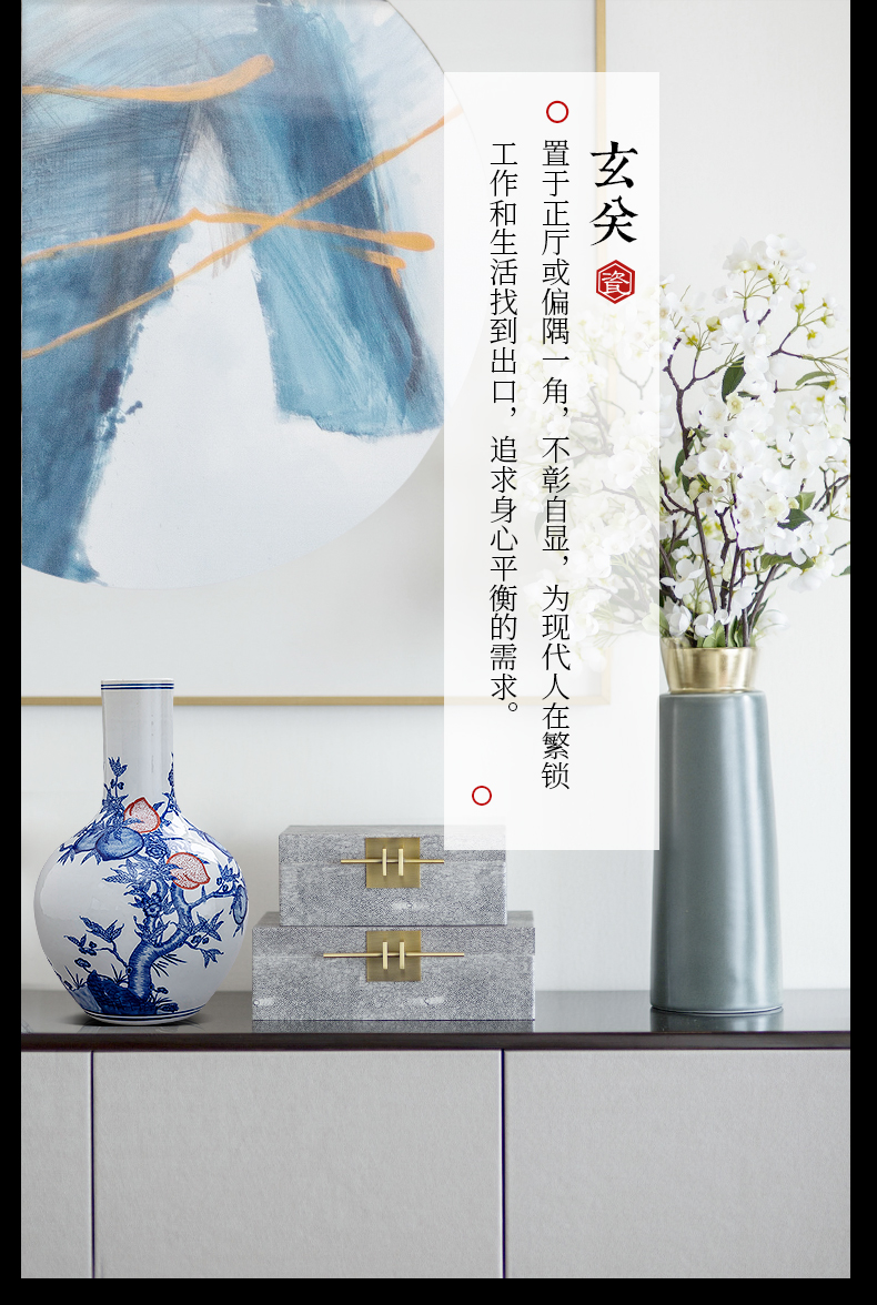 Jingdezhen ceramic floret bottle arranging flowers sitting room of Chinese style restoring ancient ways antique blue - and - white youligong nine peach ornament furnishing articles