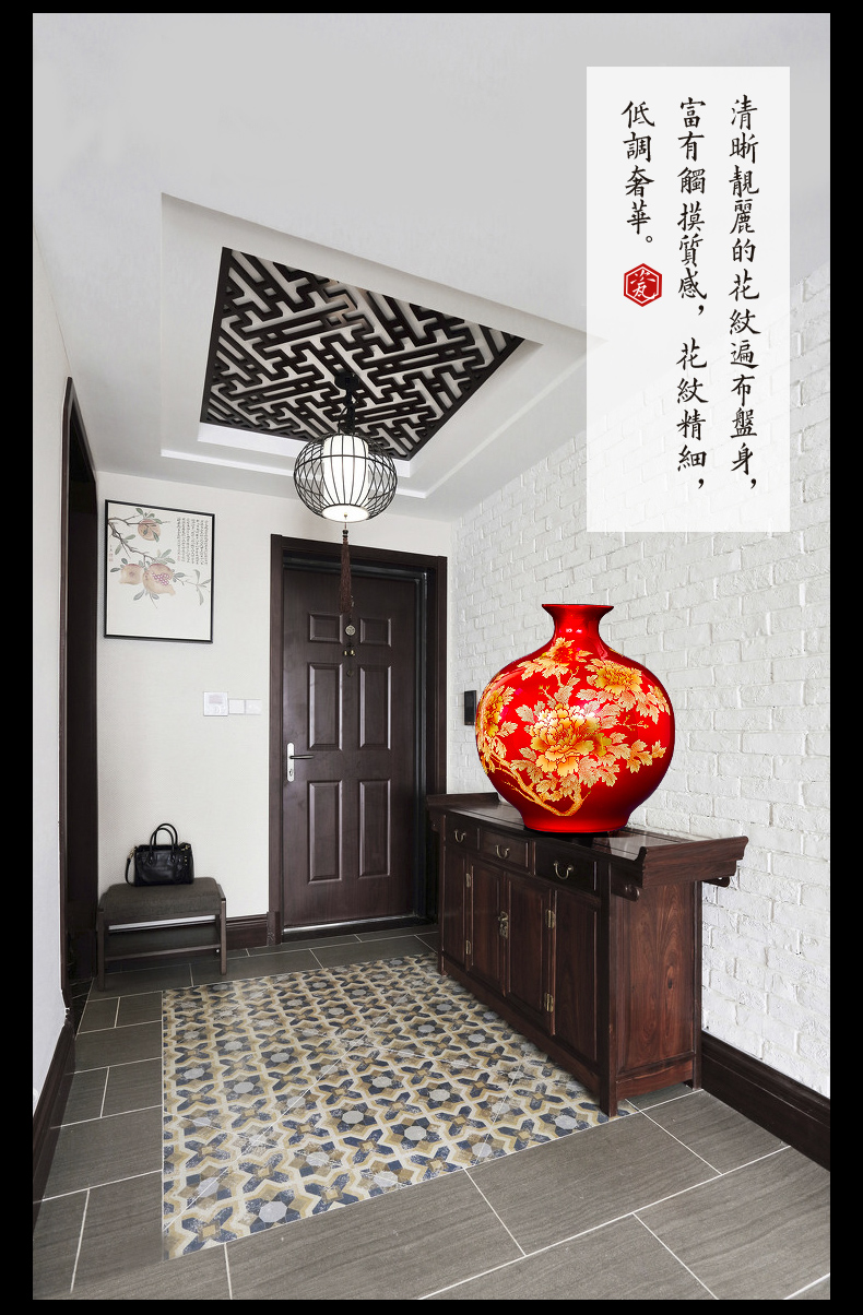 Jingdezhen ceramics Chinese flower arranging pomegranate red vase is placed the new Chinese style household living room decoration process