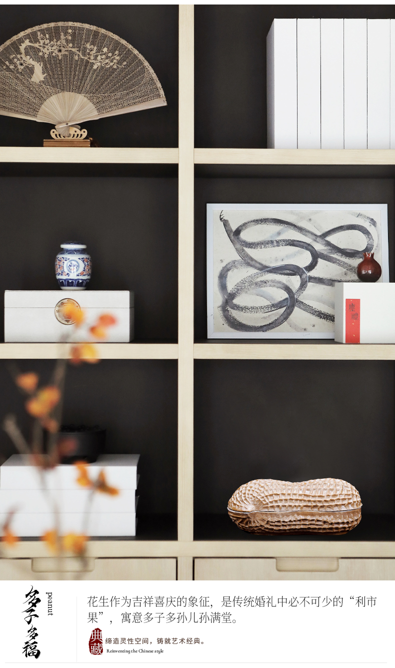 Jingdezhen ceramic creative home sitting room adornment new Chinese rich ancient frame porcelain small place, a simulation of -into