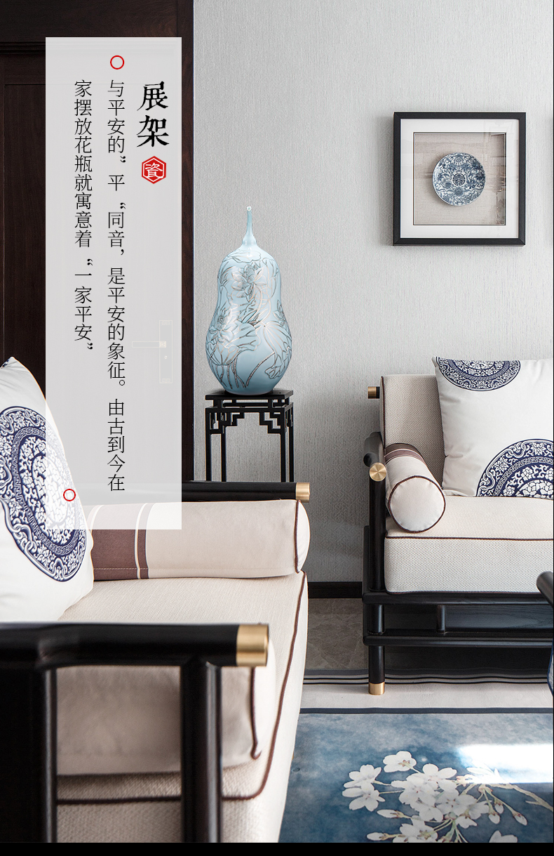 The Master of jingdezhen ceramics shadow hand the see colour blue vase household of Chinese style living room gourd bottle act the role ofing is tasted furnishing articles