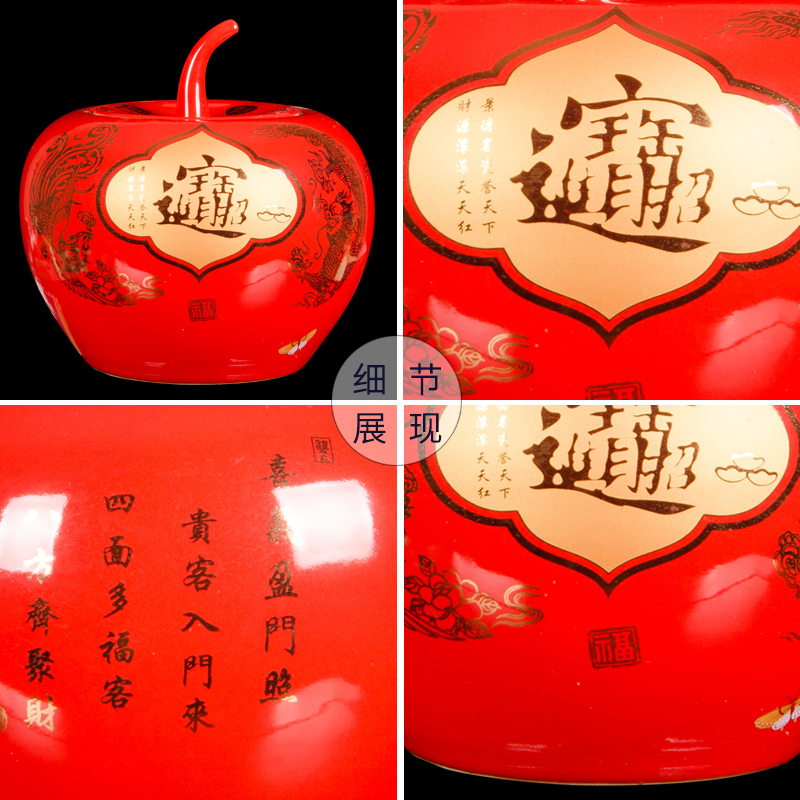 Jingdezhen ceramics a thriving business Chinese red apple vase furnishing articles sitting room of Chinese style household adornment with cover