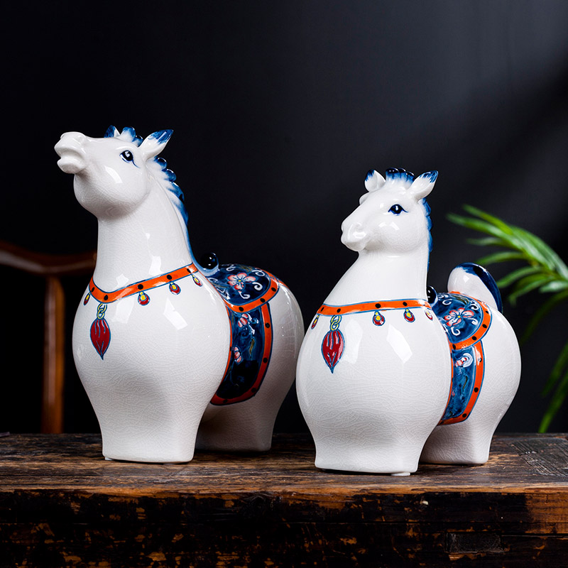 Jingdezhen ceramic white porcelain furnishing articles about horse sitting room of Chinese style household act the role ofing is tasted the study decorate creative handicraft decoration