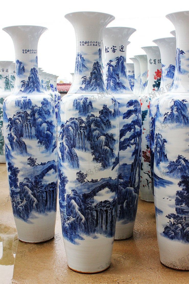 Jingdezhen ceramics hand - made guest - the greeting pine high landing craft large blue and white porcelain vase sitting room hotel decoration furnishing articles