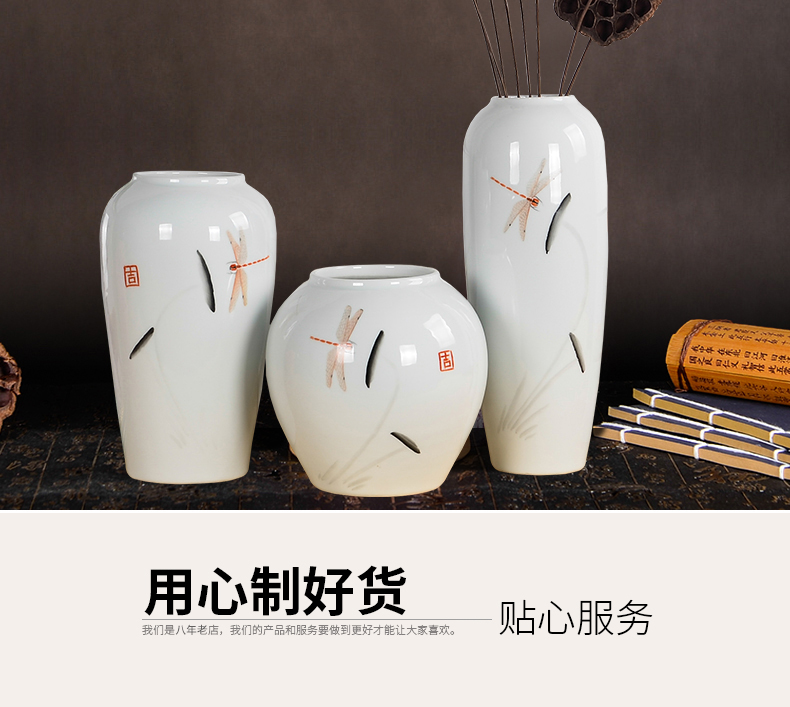 Jingdezhen ceramics creative furnishing articles in vase of new Chinese style living room wine porch ground home decoration