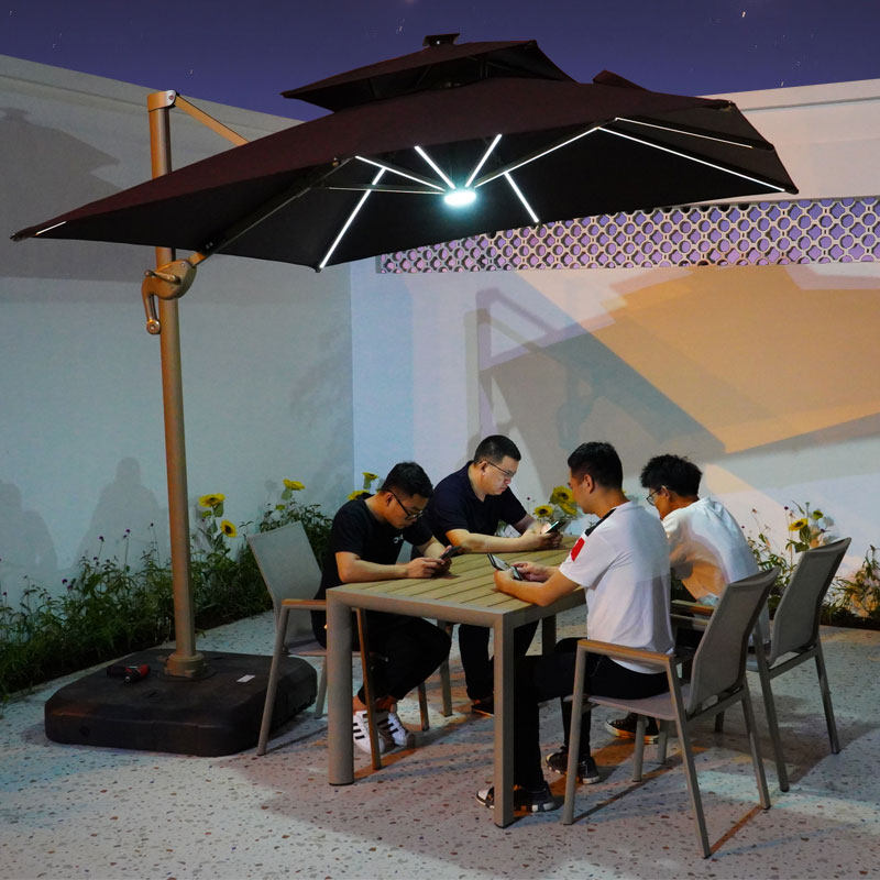 Outdoor beach umbrella Courtyard Umbrella Outdoor Villa Terrace Rome Umbrella LED Light Sunshade Large Outdoor Swing Stall