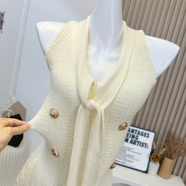 White Gold Luxury Style, Chanel-Inspired Socialite Heavy Jacquard Ribbon Slim-Fit Bodycon Sleeveless Dress for Women