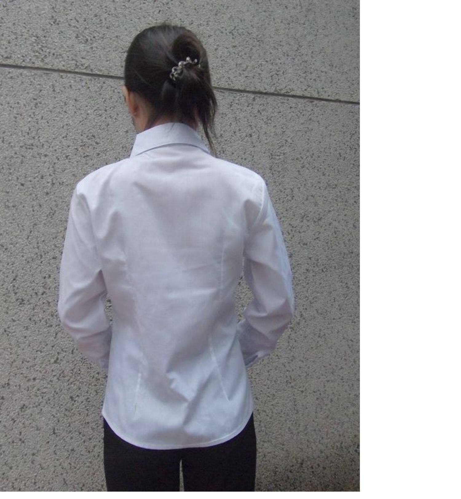 Белая лазурная рубашка, розовый лонгслив, комбинезон 